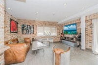 Building Photo - 3567 Shore Pkwy