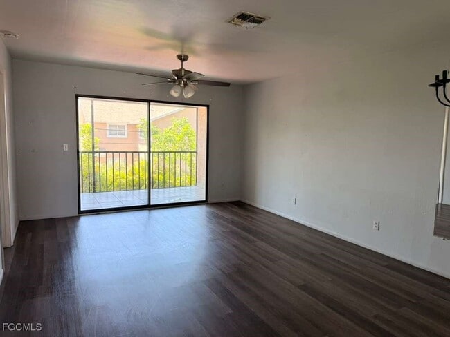 Building Photo - 1126 SE 8th St