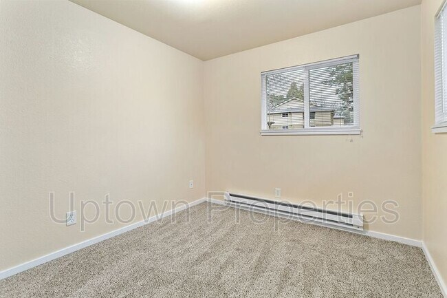 Building Photo - 17354 SW Merlo Rd