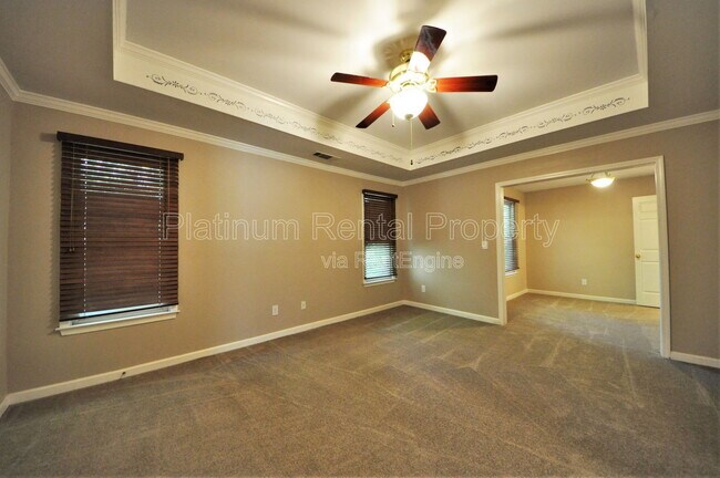 Building Photo - 7115 Red Fox Ln