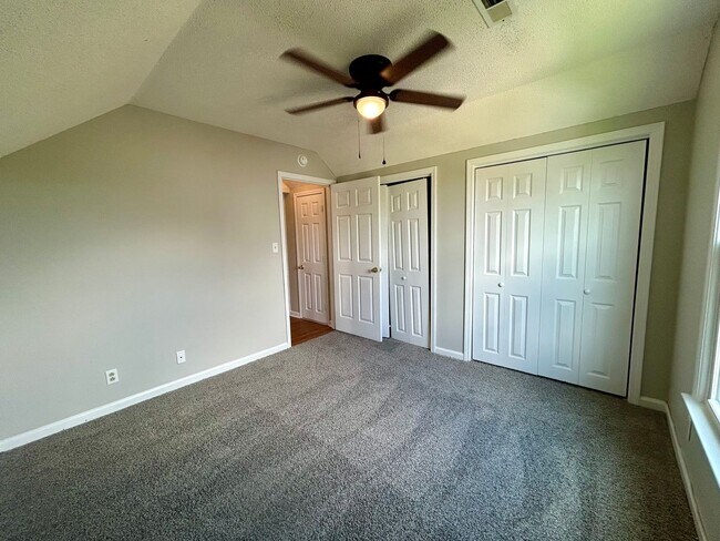 Building Photo - 1225 Cobblestone Ln