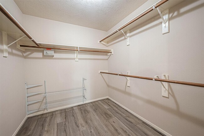 Building Photo - 8923 Aber Trail Ct