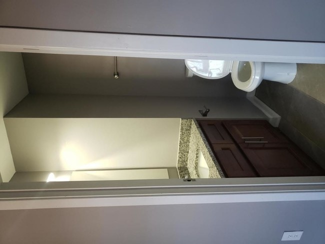 Building Photo - 339 Paddington Ct
