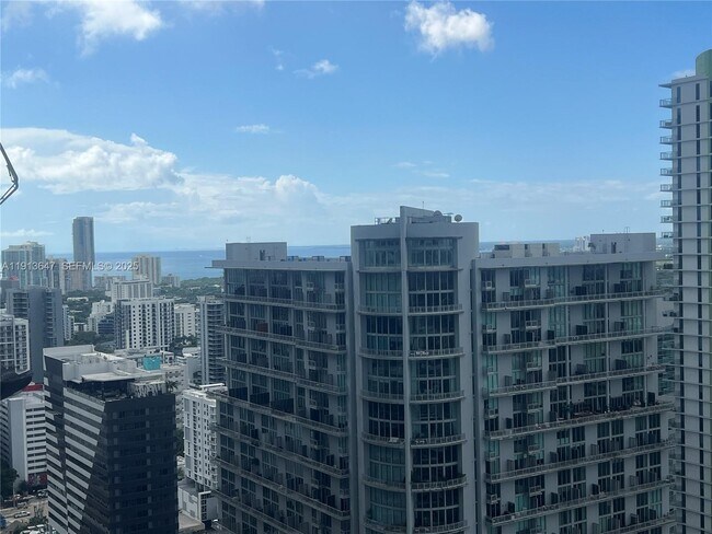 Building Photo - 92 SW 3rd St