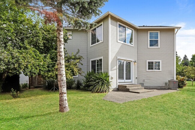 Building Photo - 6907 Desperado Dr SE