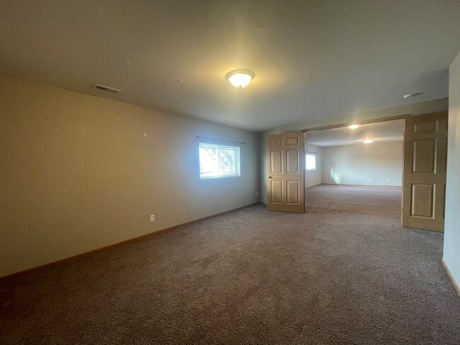 Building Photo - Home for rent in Papillion