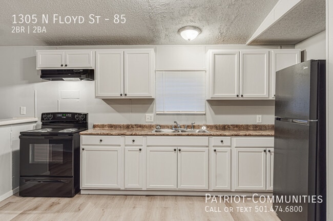 Building Photo - 1305 N Floyd St