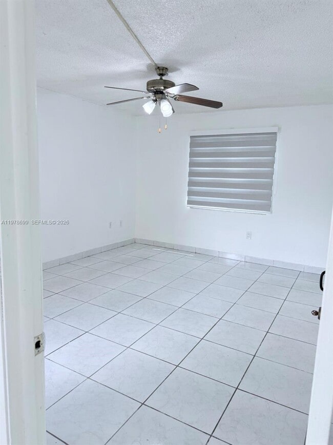 Building Photo - 15470 SW 82nd Ln