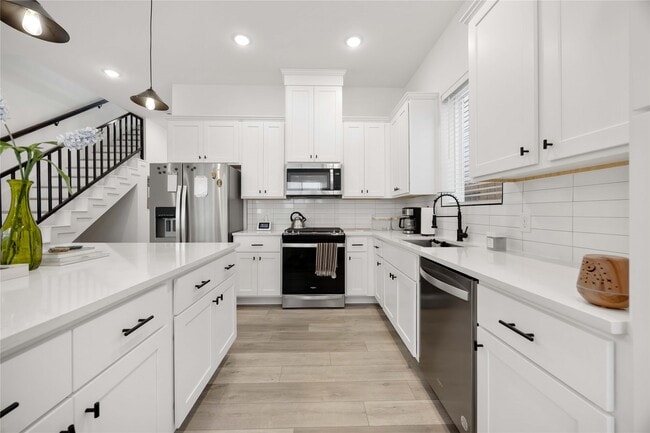 Building Photo - 5702 Breland St