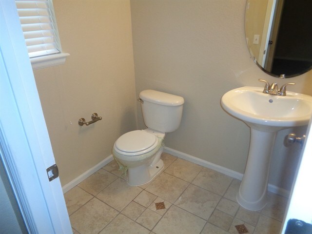 Building Photo - 20019 E 41st Pl