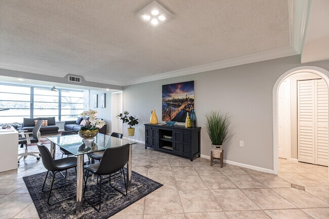 Building Photo - 3540 Whitehall Dr