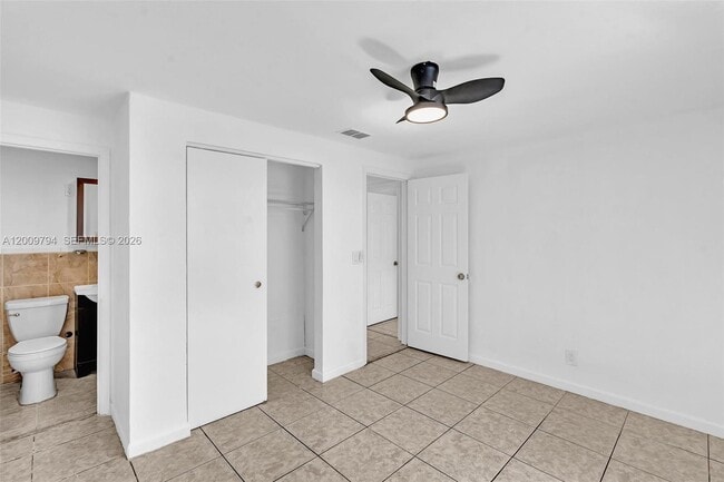 Building Photo - 4156 SW 49th Ct