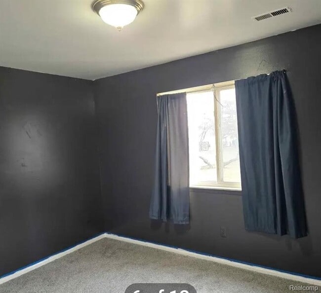 Building Photo - 51166 Johns Dr
