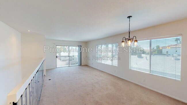 Building Photo - 4476 33rd Pl