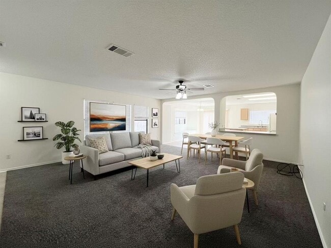 Building Photo - 905 Justeford Dr