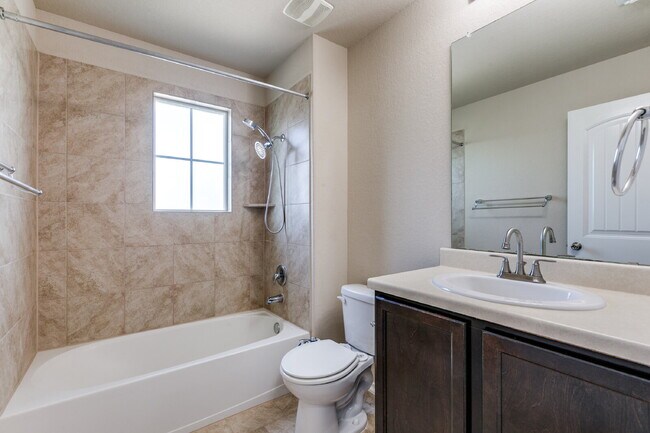 Building Photo - 15114 Cinnamon Teal