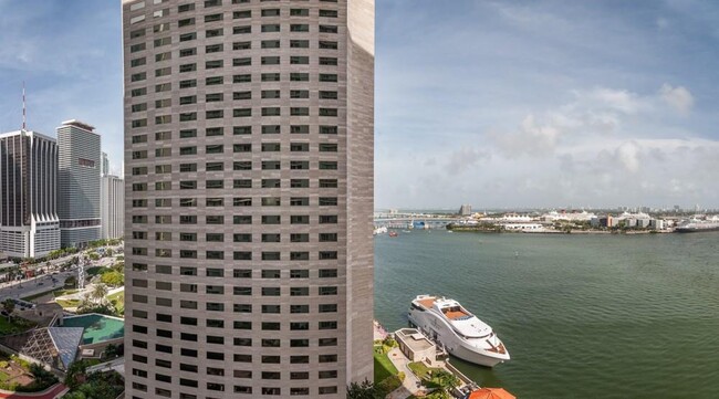 Building Photo - 335 S Biscayne Blvd