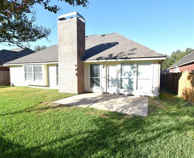 Building Photo - 4602 Summer Lakes