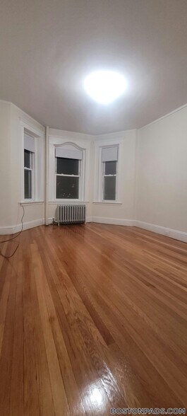 Building Photo - 1179 Boylston St