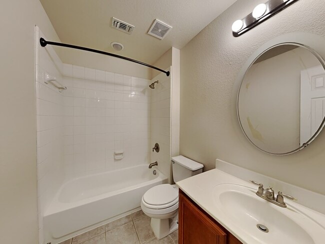 Building Photo - 3312 Belladonna Dr