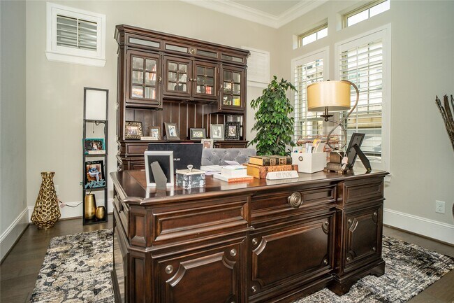 Building Photo - 5730 Brancott Way