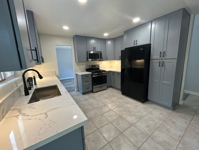 Building Photo - Charming Renovated Home in Vista, CA – Cul...