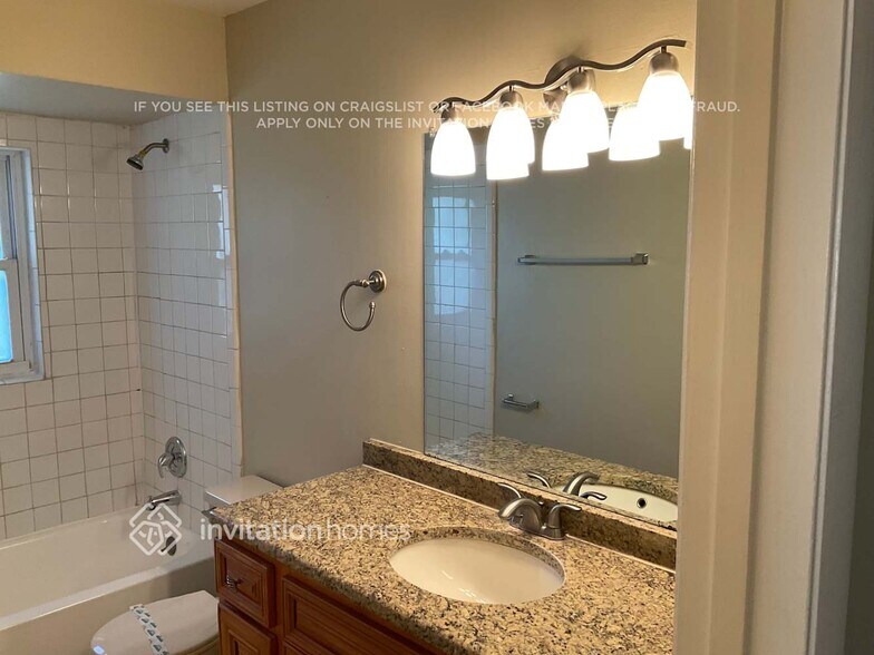 Building Photo - 1355 Palo Alto Ct