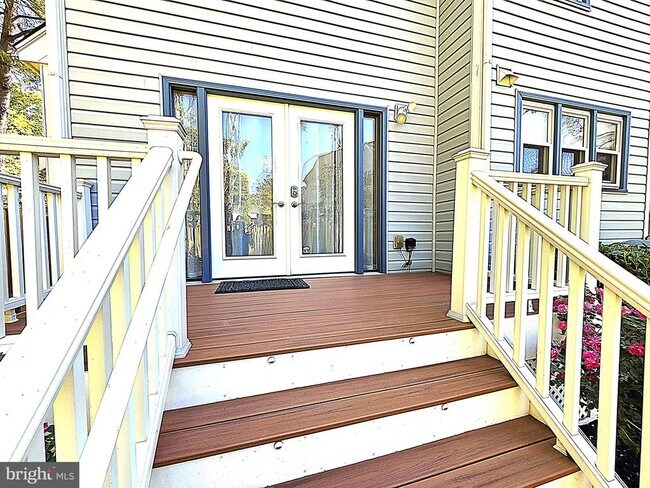 Building Photo - 5270 Ellicott Dr