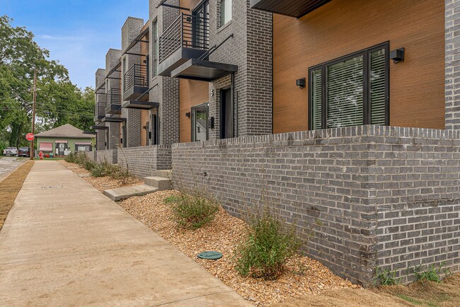 Building Photo - Edge Luxury Townhomes