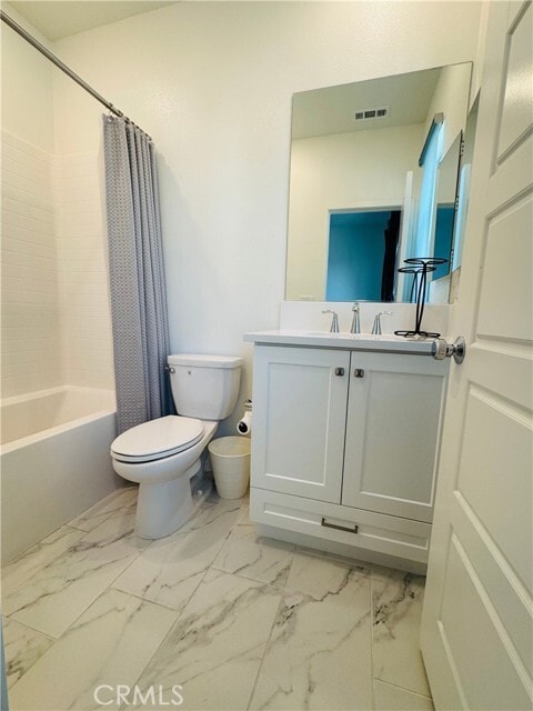 Building Photo - 2626 Glamis Ct