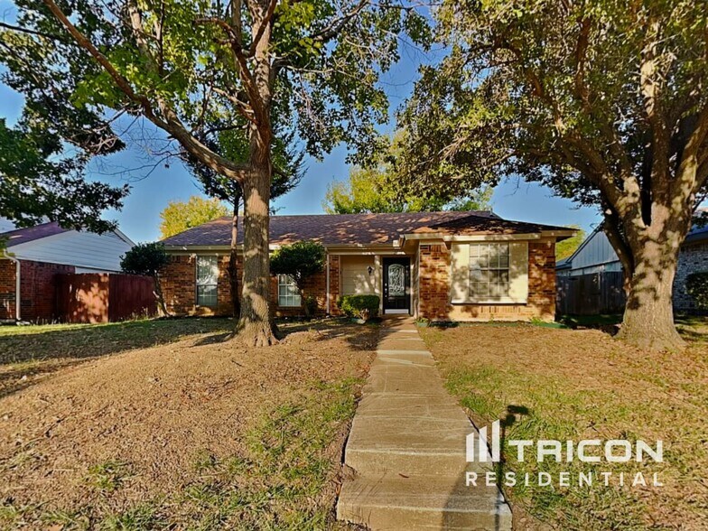 Primary Photo - 2417 Highmont Dr