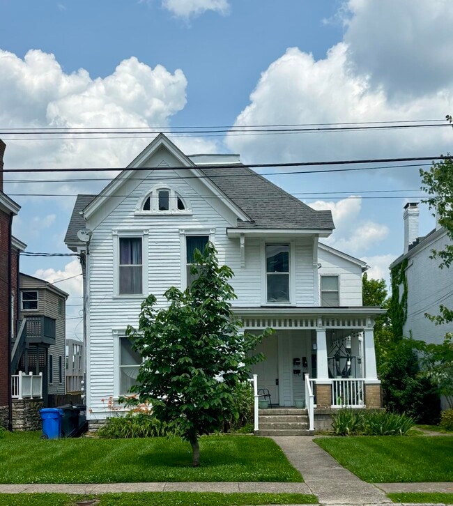 Building Photo - 509 W 3rd St