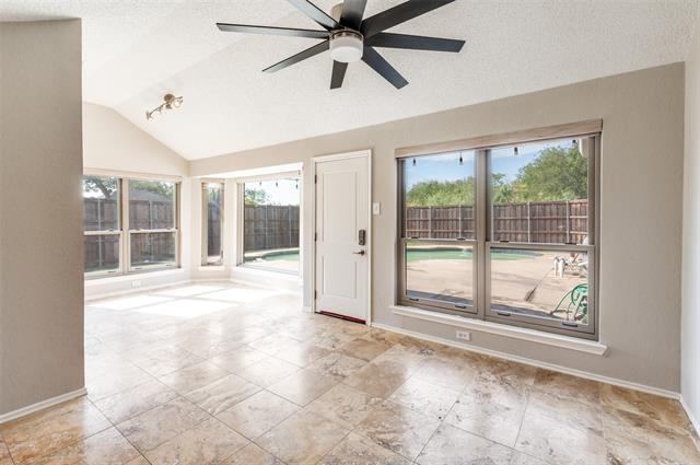 Building Photo - 3801 Silver Maple Dr