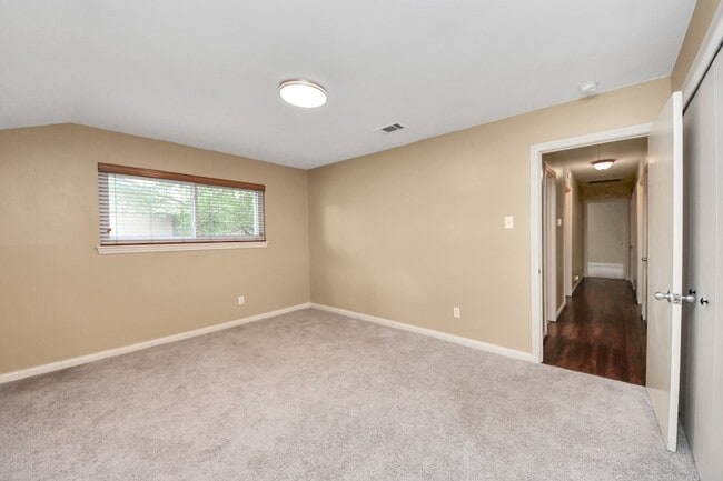 Building Photo - 10514 Haddington Dr