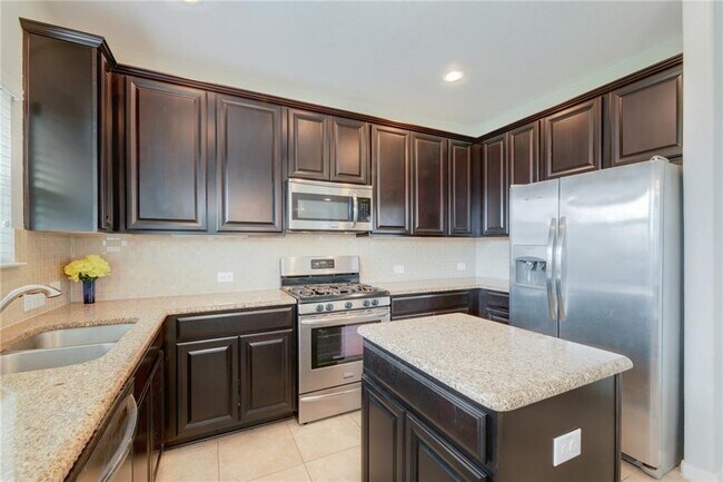 Building Photo - 113 Checkerspot Ct