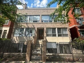 Building Photo - 1620 W Augusta Blvd