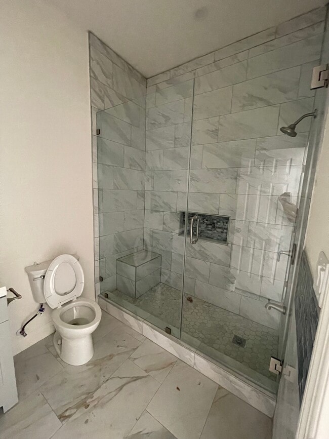 Building Photo - 11954 Redbank St