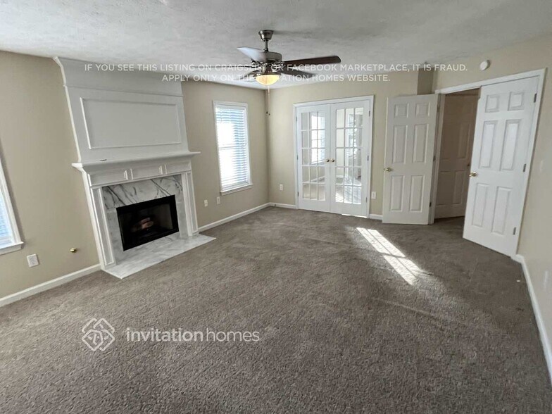 Building Photo - 2290 Grand Jct