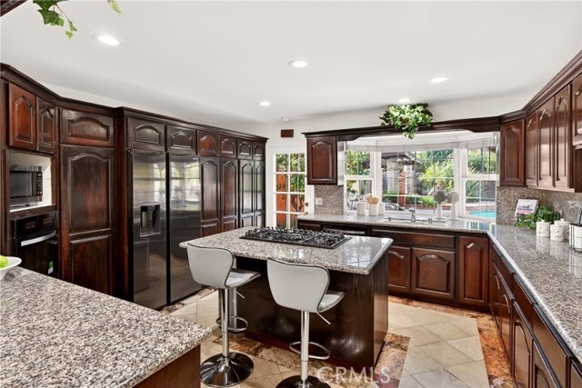 Building Photo - 4115 Laurelgrove Ave