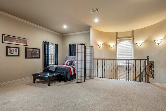 Building Photo - 2616 S Everest Ave