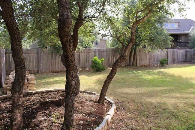 Building Photo - 7617 Menler Dr