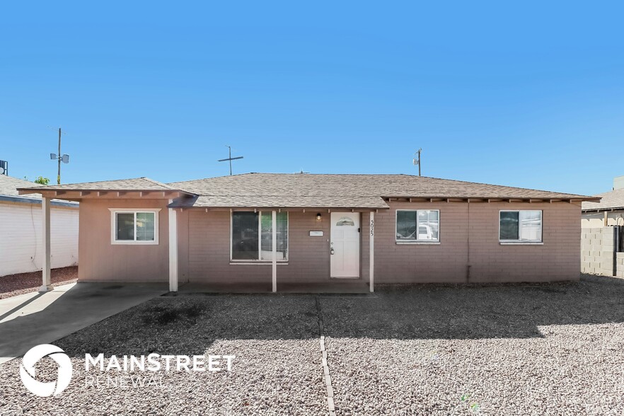 Primary Photo - 5025 W MacKenzie Dr