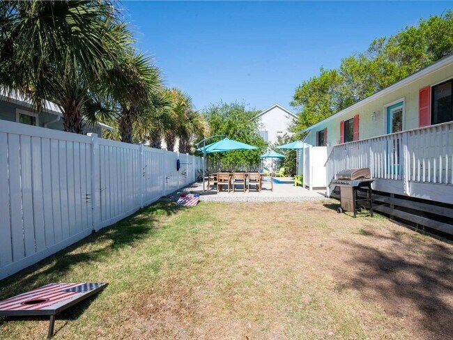 Building Photo - OFF-SEASON MONTHLY BEACH LIVING AWAITS!