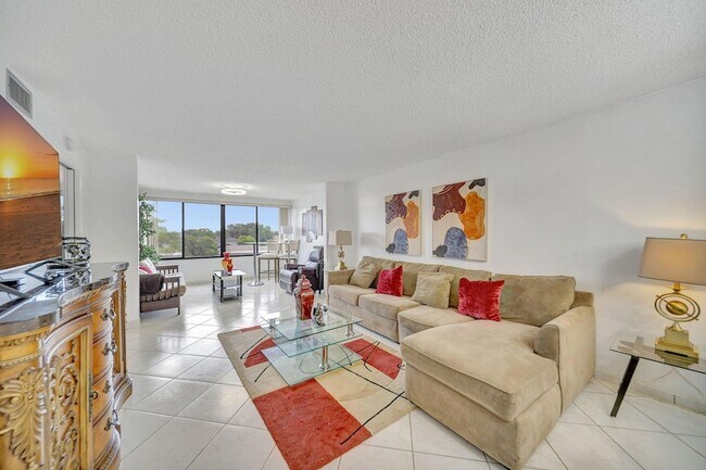 Building Photo - 9485 N Belfort Cir