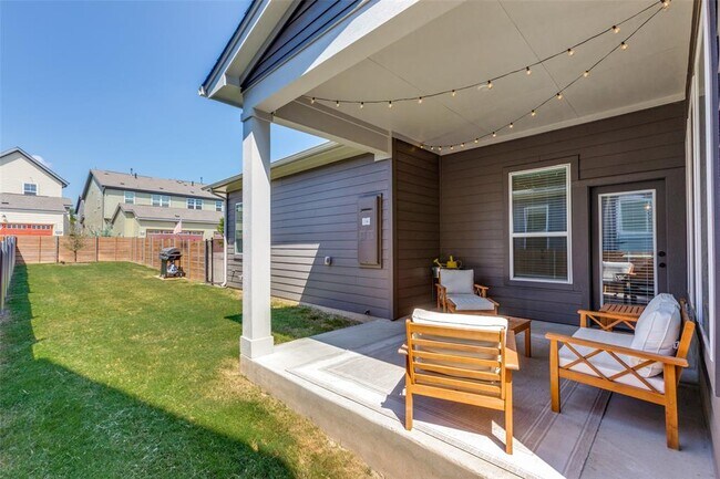 Building Photo - 5808 Rangeland Rd