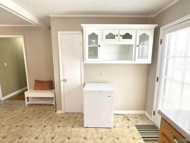 Building Photo - 1409 N Houston St