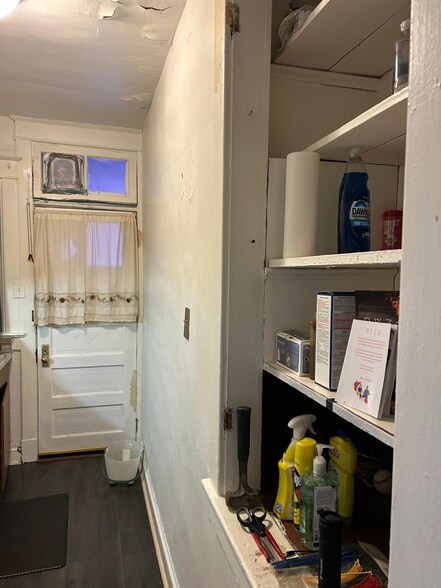 Building Photo - 4317 River Rd NW