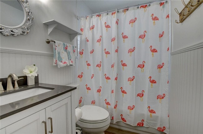 Building Photo - 10 S Swinton Cir