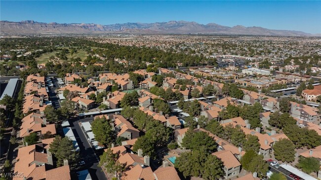 Building Photo - 5058 S Rainbow Blvd