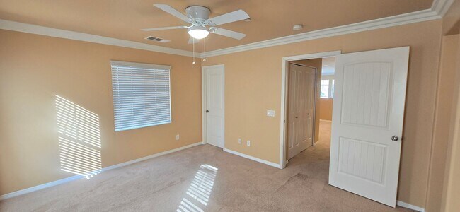 Building Photo - Beautifully maintained 2-bedroom, 2.5-bath with Loft • 1,504 sqft & 2-car garage.